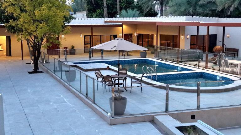 Alghadeer Park - إستراحة الغدير المضيرب - B&B Al Muḑayrib