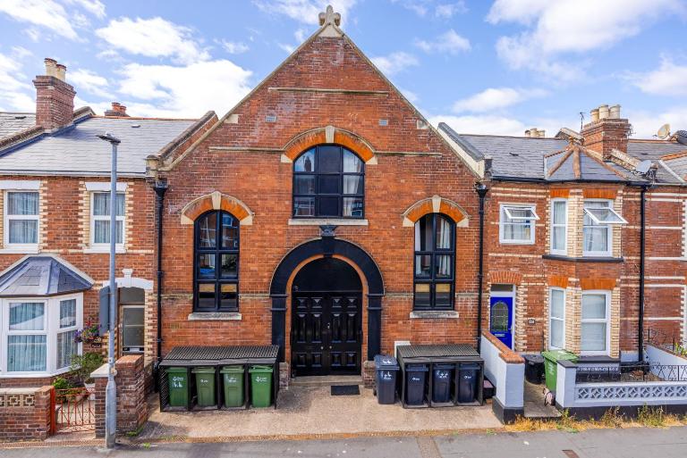 Holy Place 42 - B&B Exeter