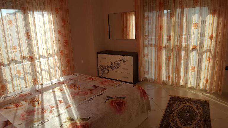 Faik Shehu Apartments - B&B Durrës