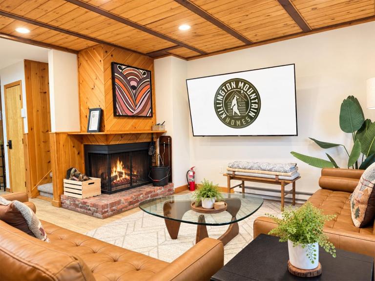 BearHug - Game Room, Pool, Hot Tub! - B&B Killington