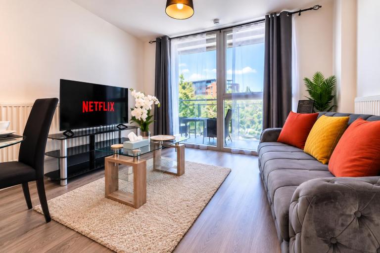 Stylish 1-Bed in Edgbaston 5 mins City Centre - B&B Birmingham