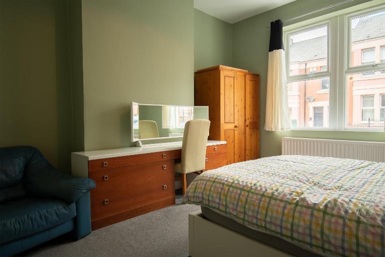 Modern 2-Bed Flat in Gateshead - Near Newcastle - B&B Laytham