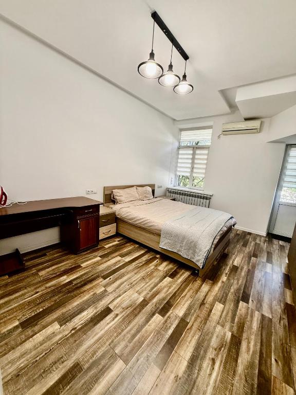 Luxury Apartment in the Heart of Chisinau - Ferienwohnung Chişinău