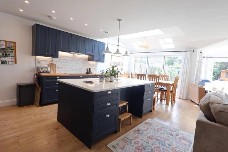 Cosy - 4 Bathrooms - Driveway - Work & Leisure - B&B Birmingham