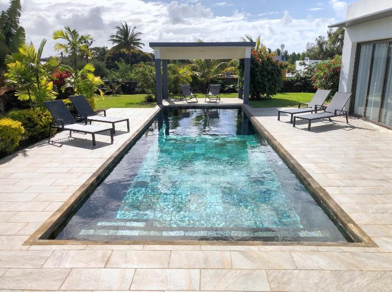 Villa L'Escapade - Piscine 12m & Écrin Tropical - Chambres d'hôtes Cap Malheureux