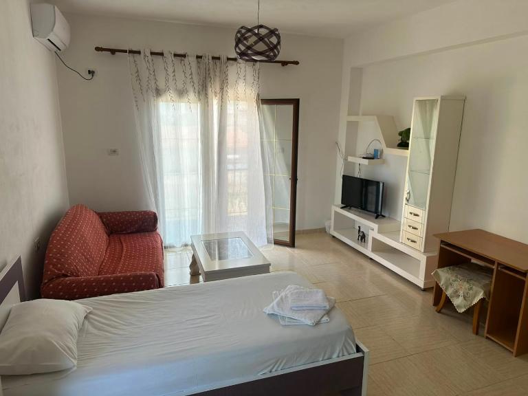 Pole Estate - Bed and Breakfast Ksamil