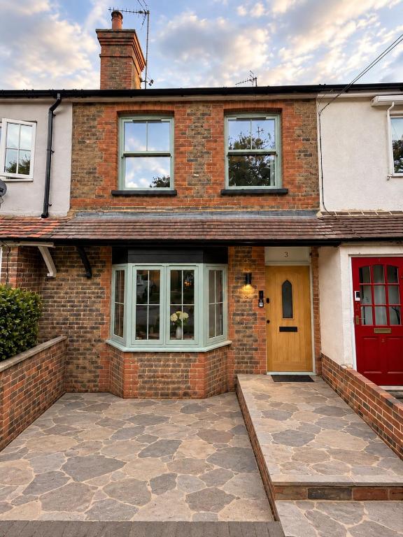 Beautifully renovated 2-bed home near Rudgwick - Chambres d'hôtes Rudgwick