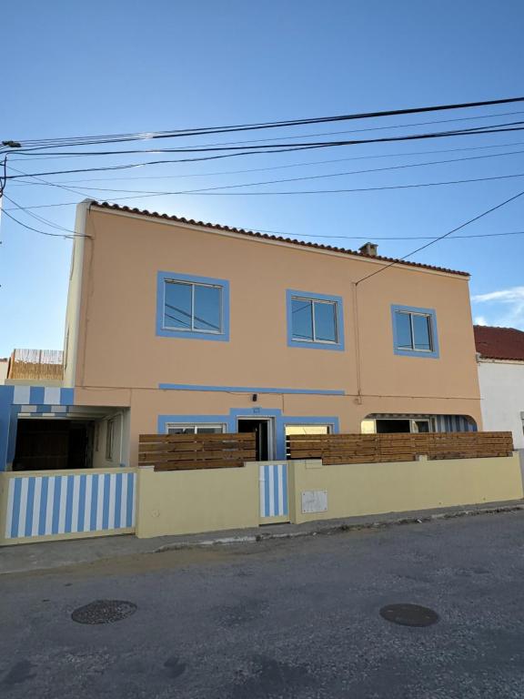 The Stripes - Ferienwohnung Costa de Caparica