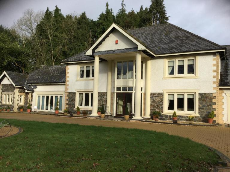 Plas Y Dderwen Bed and Breakfast - Ferienwohnung Aberystwyth