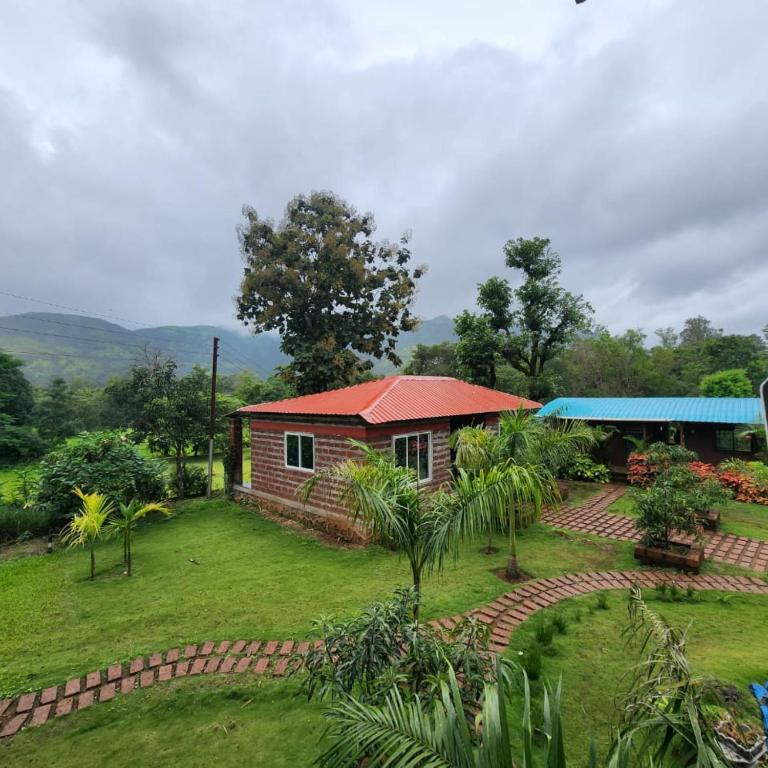 Shantubaug Agro Tourism - B&B Mahabaleshwar