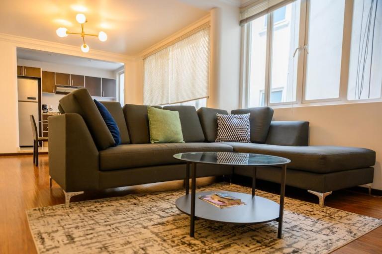 Condesa Residence 7 Stylish 2 Bedroom, 1 Bathroom Residence Accentuating Expansive Interiors - B&B Città del Messico