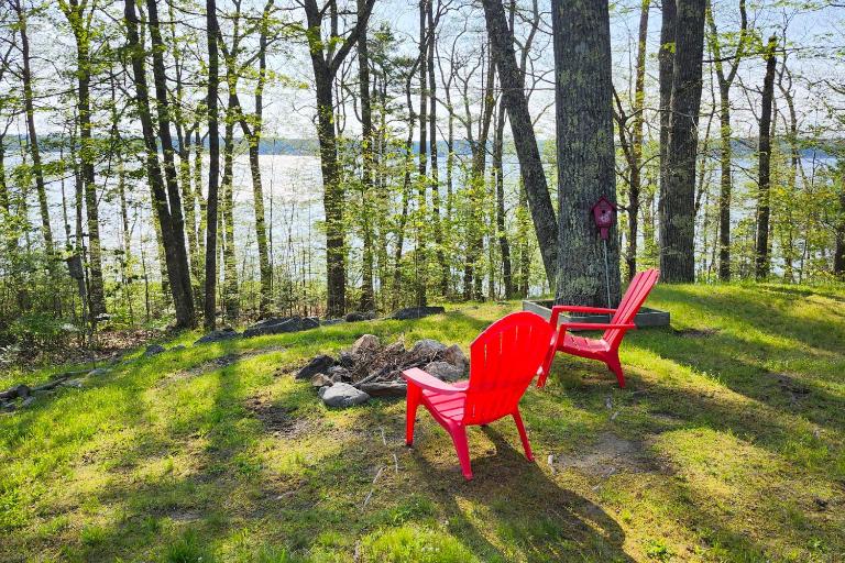 Cozy Waterfront Cottage on Montsweag Bay! - B&B Westport