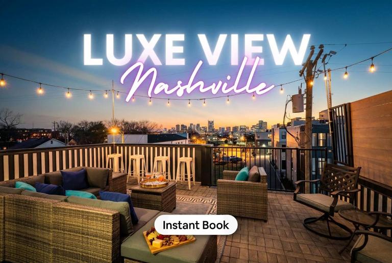 NEW Luxe 4BR 12 Beds - RoofDeck Views - Chefs Kitchen - B&B Nashville