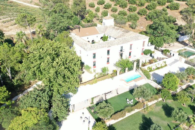 Hacienda Las Lumbreras Casa Rural con Piscina - B&B Montellano