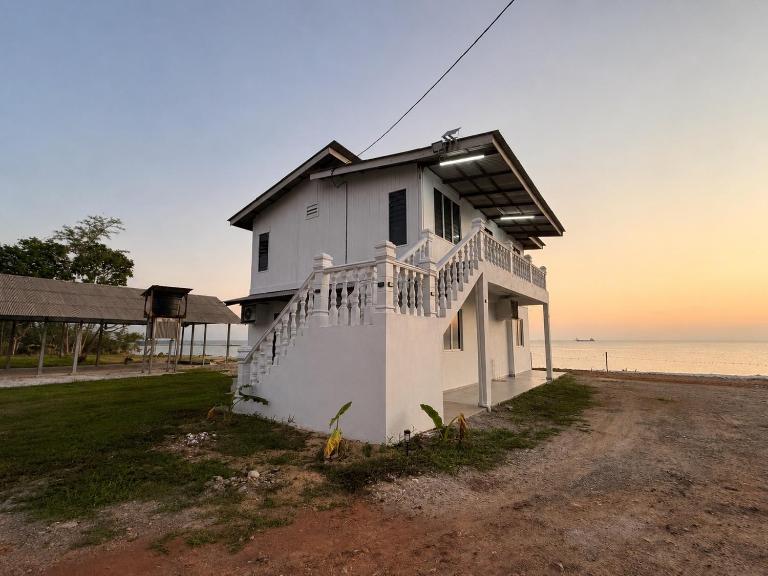 Tube By The Sea - Chambres d'hôtes Kuala Terengganu