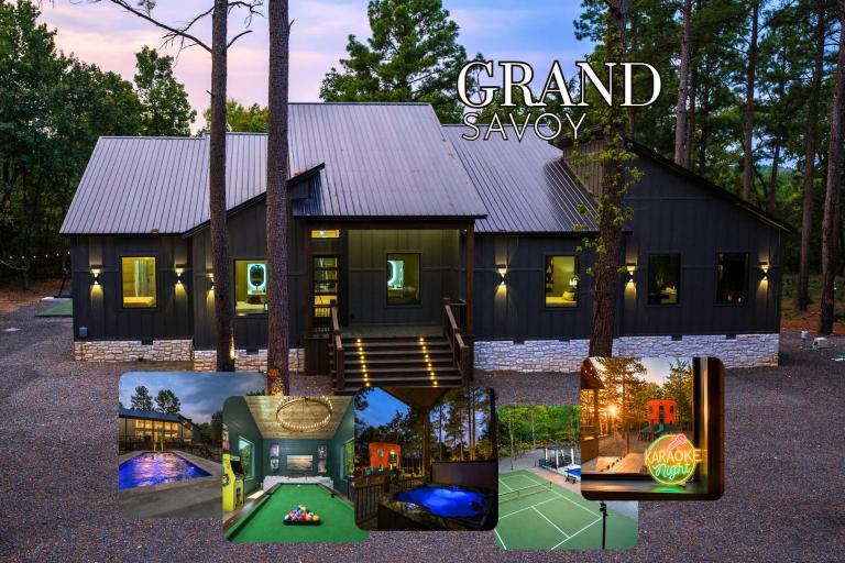 Creekfront Estate Sleeps 21 Pool & Court - B&B Broken Bow