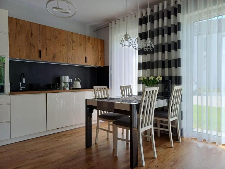 Green Haven Jelenia Góra - Ferienwohnung Hirschberg im Riesengebirge