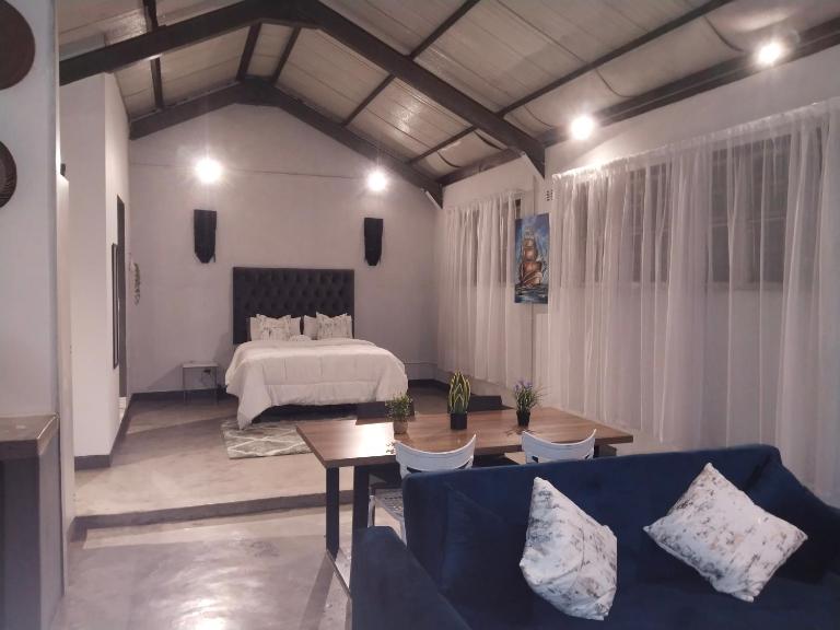 Crest Mark Living Moad Loft - Bed and Breakfast Johannesburg