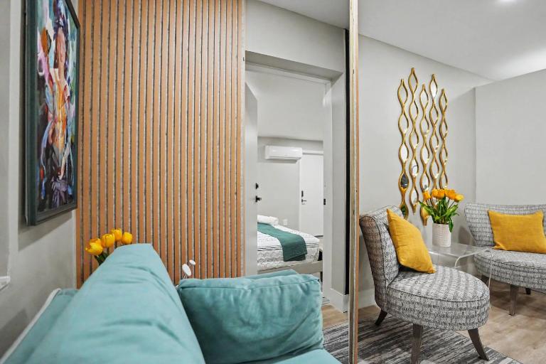 Mango Tree House - B&B Hialeah