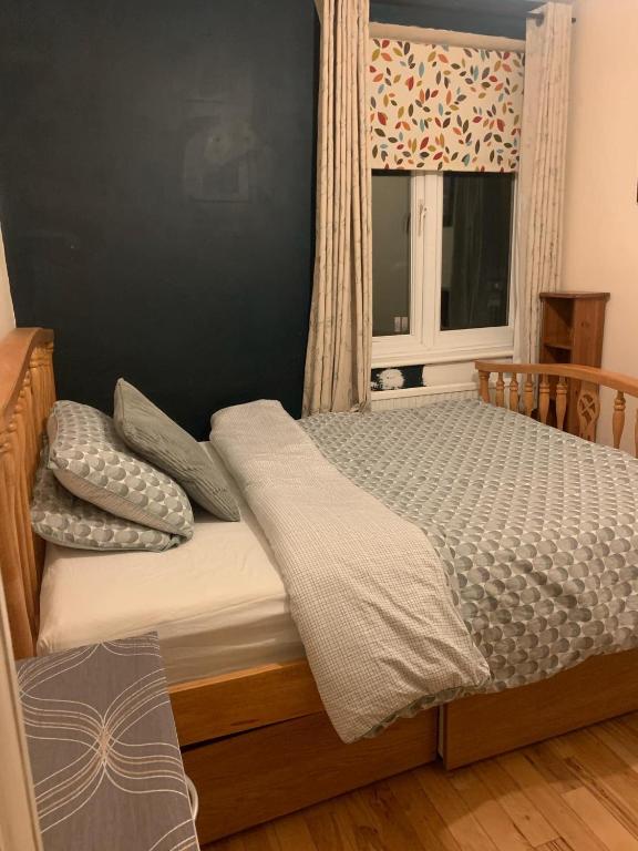 Private Lovely double bedroom - Bed and Breakfast High Wycombe
