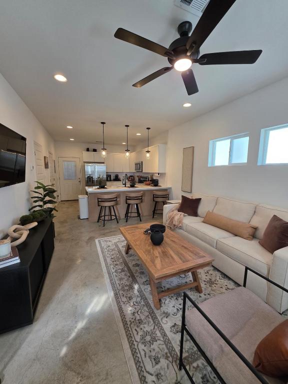 The Urban Nest - B&B San Antonio