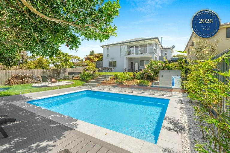 Sea La Vie - Pet Friendly with Fireplace and Swimming Pool & Spa - B&B Culburra Beach
