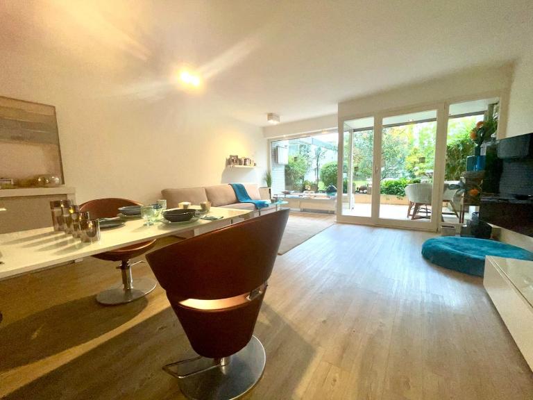 Schöne Unterkunft mit Terrasse nahe Düsseldorf - Bed and Breakfast Krefeld