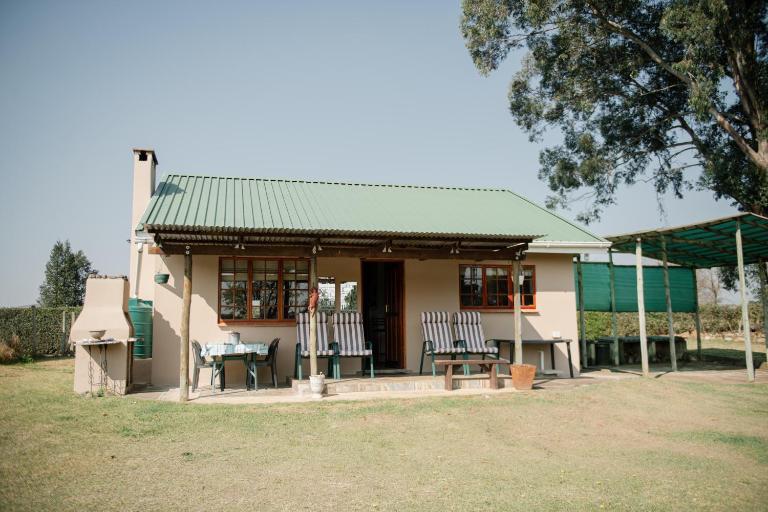 Cicada Cottage Peaceful Drakensberg Retreat - B&B Underberg