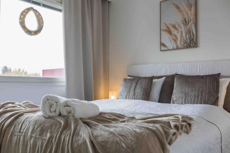 Penthouse with Sauna - King Size Bed - Free WiFi! - B&B Rovaniemi