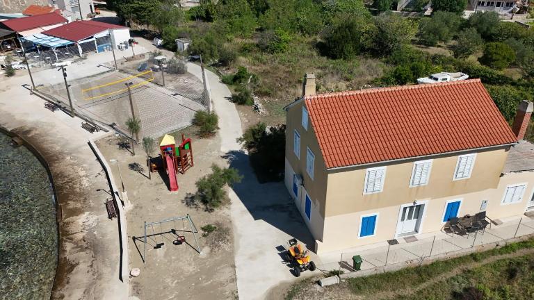 Yellow submarine - B&B Olib