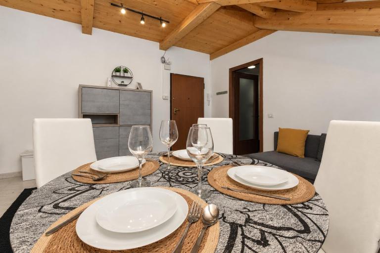 Coco Home-Chic Mansarda In the Heart of Turin - B&B Torino