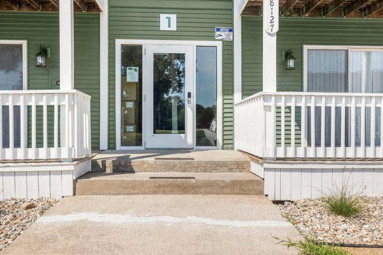 Modern Luxury Condo Walk to Notre Dame 2BR2BA - Ferienwohnung South Bend