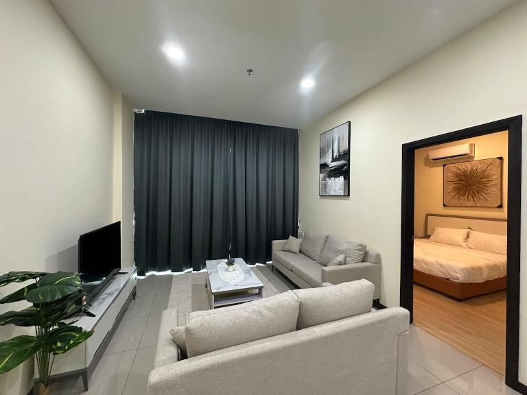 Luma haven homestay at crown pacific residences - B&B Bintulu