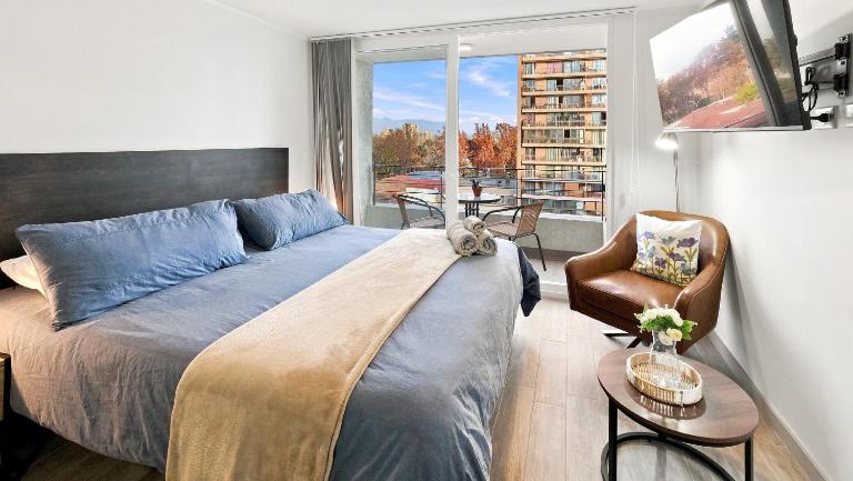 Oceana Suites Movistar Arena I Eco España - B&B Santiago