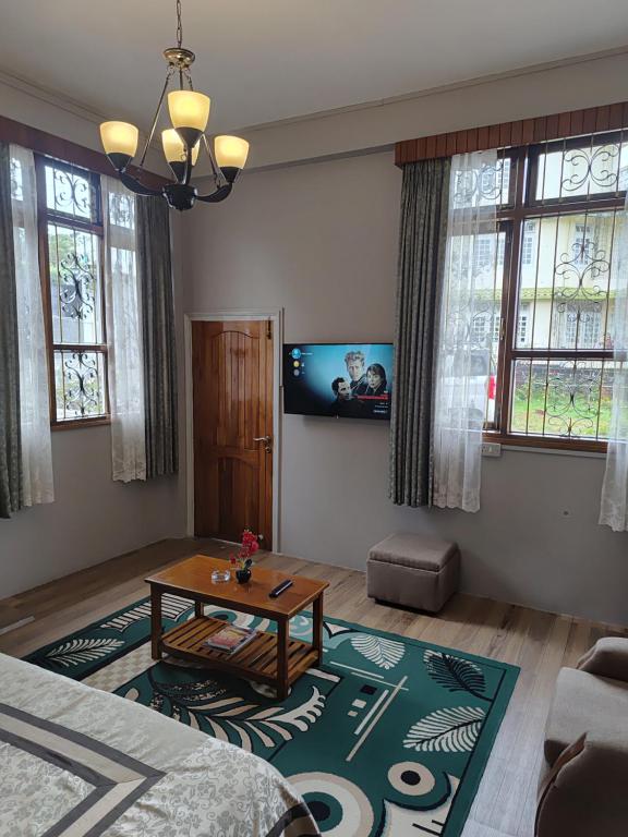 Beaumont Homestay 377 - B&B Shillong