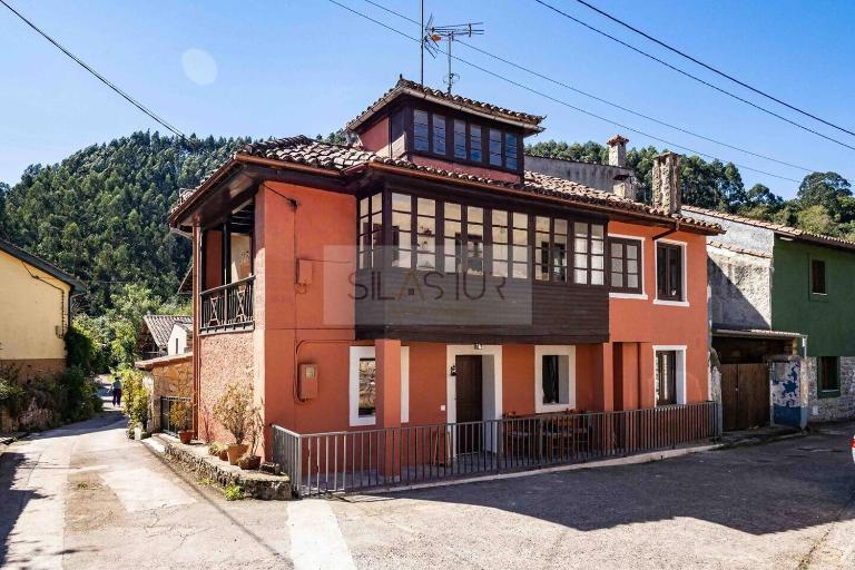 La Casina Roja De Colunga By Silastur - B&B Colunga