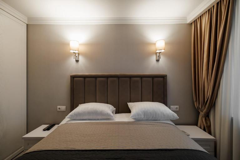 Elegant Two-Room Apartment in the City Center - B&B Chişinău