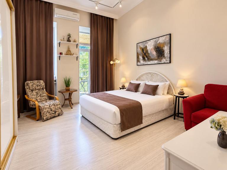 F1 track Old City View Cozy Apartment in Downtown - Bed and Breakfast Bakoe