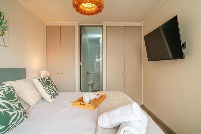 HOM I Wifi Aire Acondiconado Parking Gym Piscina Metro B603 - Bed and Breakfast Santiago de Chile