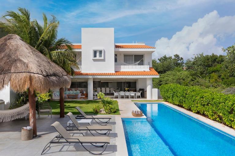 Casa Caleta ❂ Marina Private Dock - Bed and Breakfast Puerto Aventuras