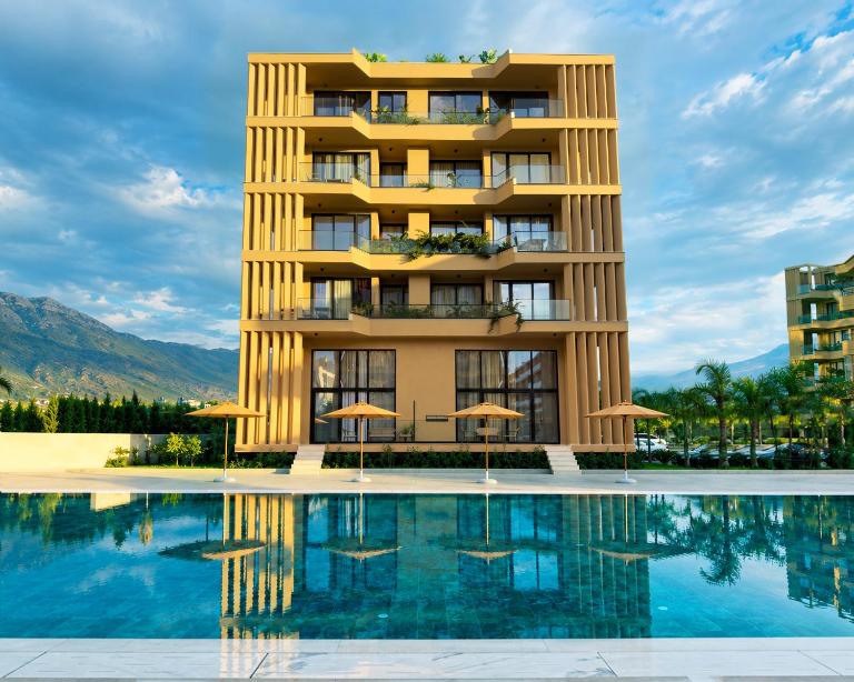 Armare Suites - Palm Resort Radhime - B&B Valona