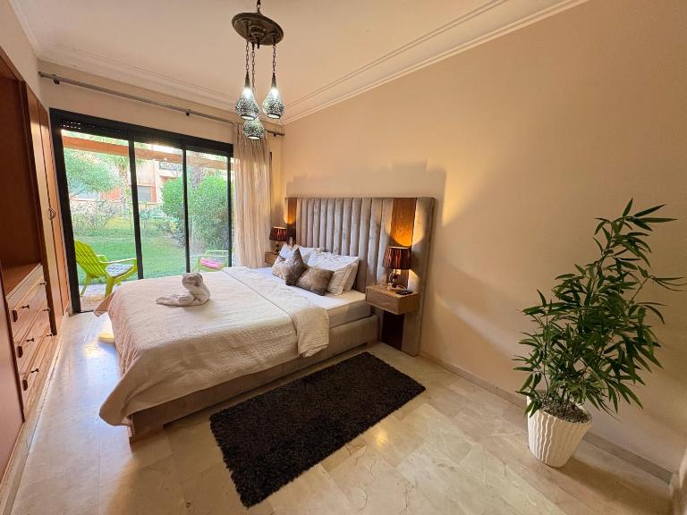 Spacieux appartement avec jardin piscine fibre wifi - Chambres d'hôtes Marrakech