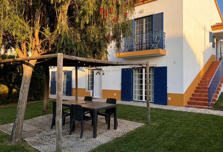 M&M House - Ribatejo - B&B Monte de Lucas