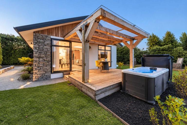 Hamptons Retreat - 1BR with Hot Tub and Fireplace - Ferienwohnung Prebbleton