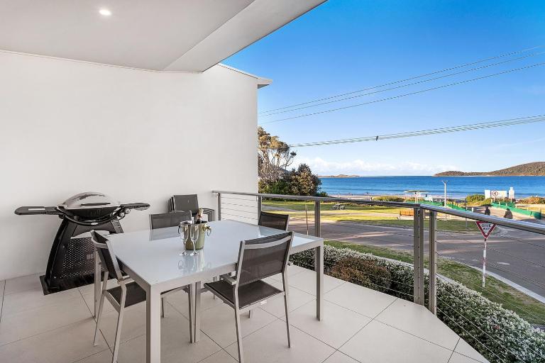 serenity at Fingal Bay 2 - Bed and Breakfast Fingal Bay