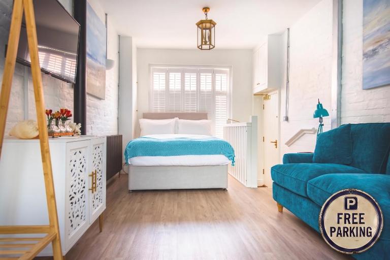 Bijou Coastal Stays - Studio - 2 mins from beach - B&B West Worthing