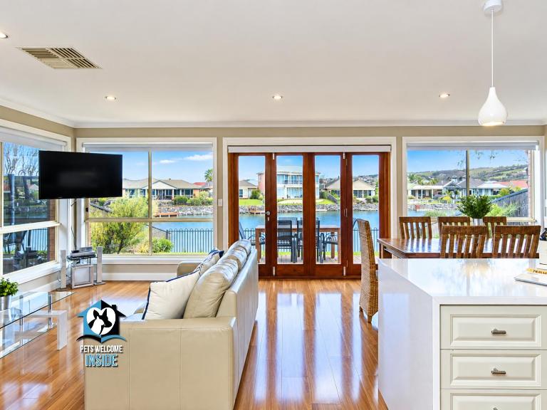 Stylish 3BR Lake - front House - Ferienwohnung Encounter Bay