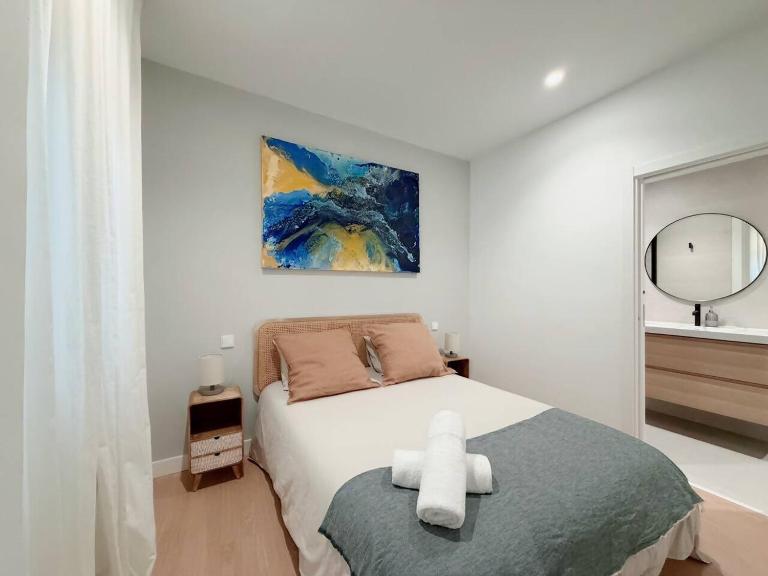 E- San Ginés - B&B Madrid