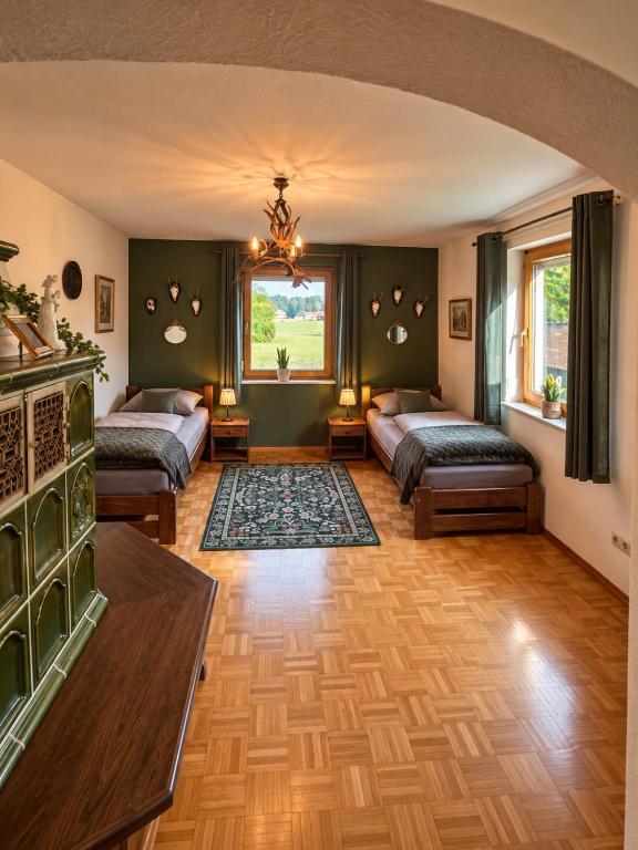 Jagdhaus am Neubäuer See - B&B Roding