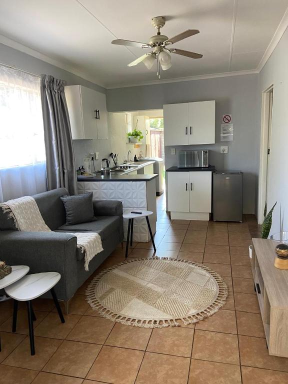 Tana's flat - Ferienwohnung Brakpan